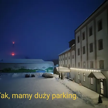 לינה וארוחת בוקר Mlyn Warminski -hotelik Hermes Pieniezno