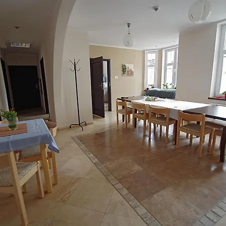 ベッド・アンド・ブレックファスト Hermes 3*