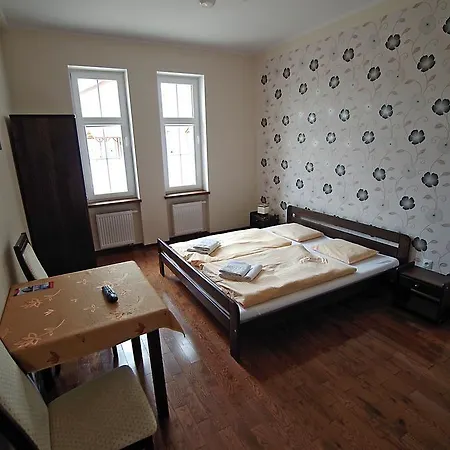 ベッド・アンド・ブレックファスト Hermes 3*